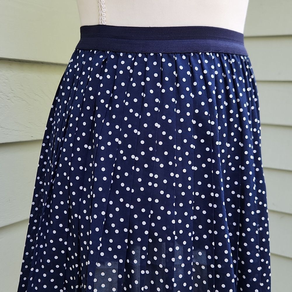 H&M Divided Polka Dot Mini Skirt - Picture 3 of 4